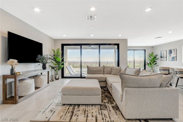 6442 Corsari Ridge Street, Las Vegas, NV 89166