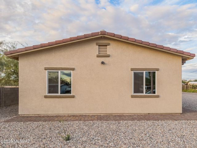 1520 E 27th Street, Tucson, AZ 85713