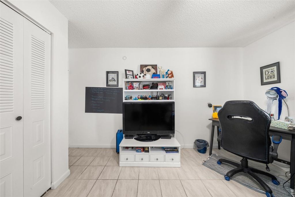 Image 25 of property listing at 4201 WESTMINSTER ROAD, Sebring, FL 33875