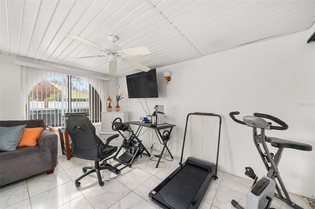 Image 6 of property listing at 4201 WESTMINSTER ROAD, Sebring, FL 33875