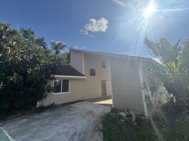 3949 LOTHAIR AVENUE, North Port, FL 34287