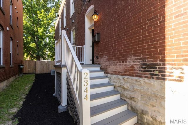 2344 Rutger Street, St Louis, MO 63104