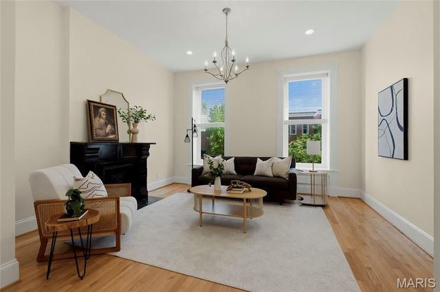 2344 Rutger Street, St Louis, MO 63104