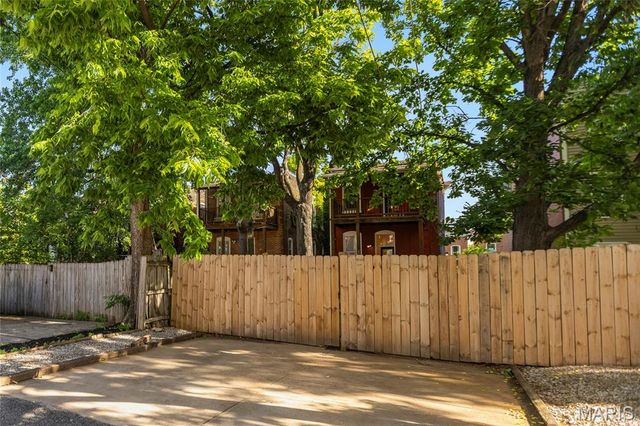 2344 Rutger Street, St Louis, MO 63104