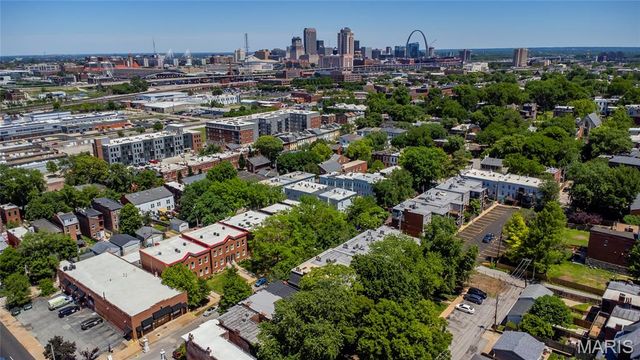 2344 Rutger Street, St Louis, MO 63104