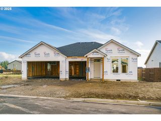 2329 E WOLFPACK St, La Center, WA 98629