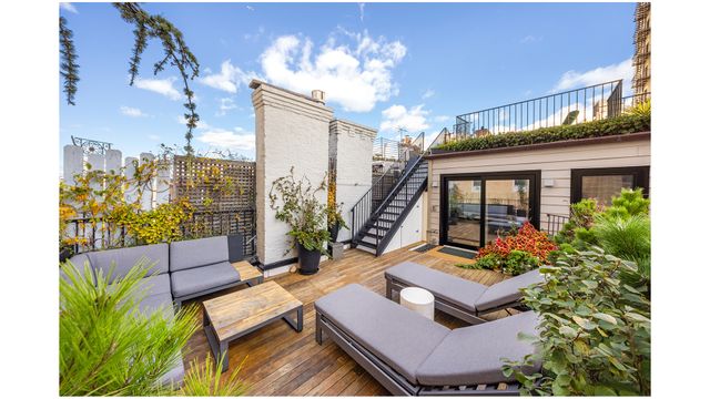 60 MONTGOMERY Place, New York City, NY 11215