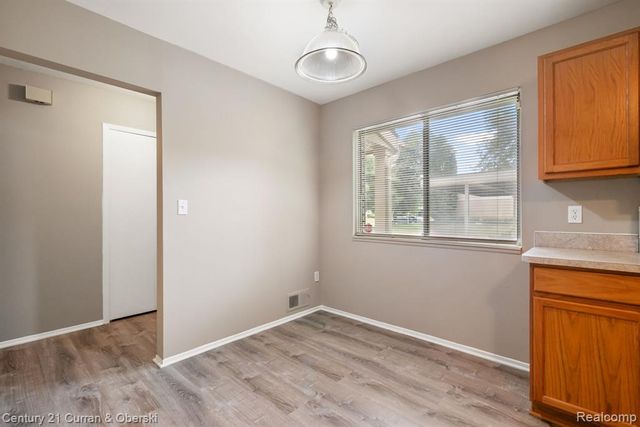 26596 Franklin Pointe Drive, Southfield, MI 48034