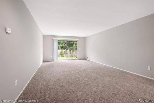 26596 Franklin Pointe Drive, Southfield, MI 48034