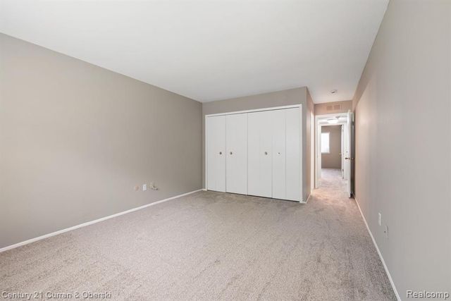 26596 Franklin Pointe Drive, Southfield, MI 48034