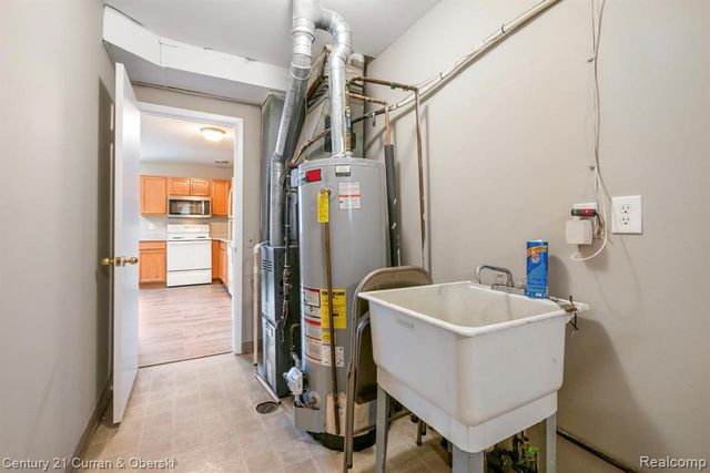 26596 Franklin Pointe Drive, Southfield, MI 48034