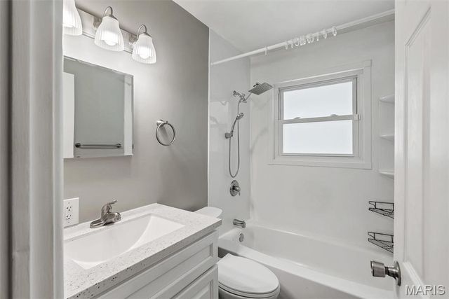 704 La Marite Drive, Manchester, MO 63021