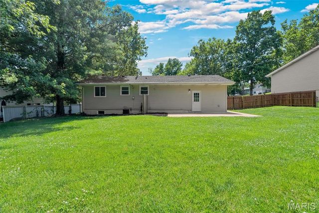 704 La Marite Drive, Manchester, MO 63021