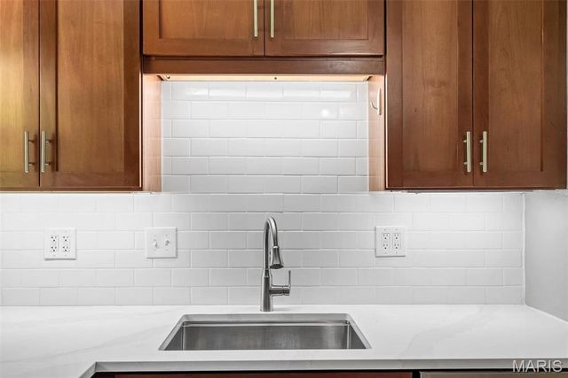 704 La Marite Drive, Manchester, MO 63021