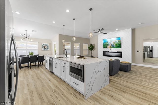 137 La Mirada Drive, Henderson, NV 89015