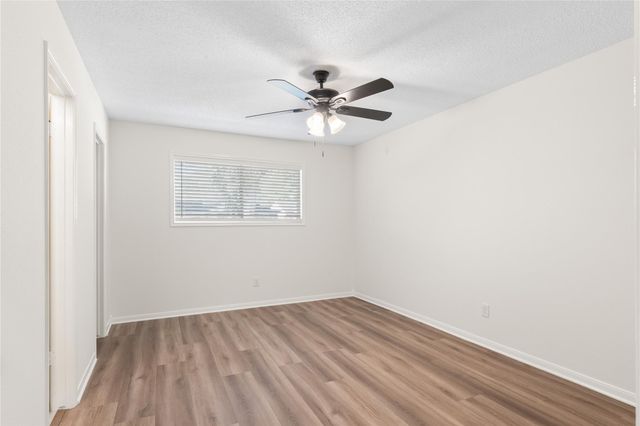 907 Avenue B, Sweeny, TX 77480