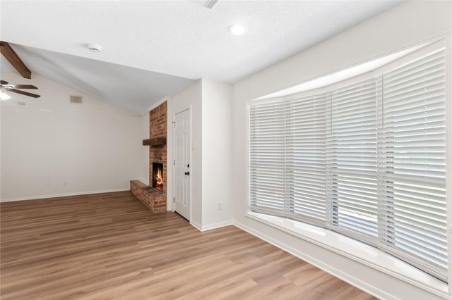 907 Avenue B, Sweeny, TX 77480