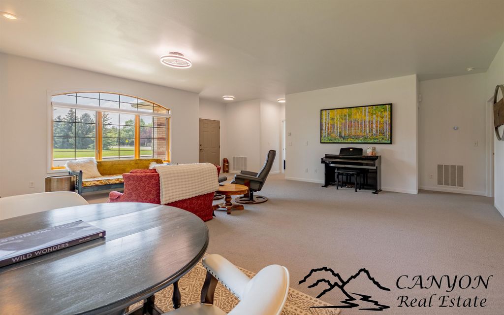 2307 Cougar Ave, Cody, WY 82414 photo 3