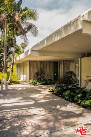 1862 Loma Vista Drive, Beverly Hills, CA 90210