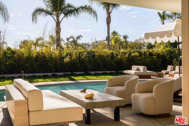 1862 Loma Vista Drive, Beverly Hills, CA 90210