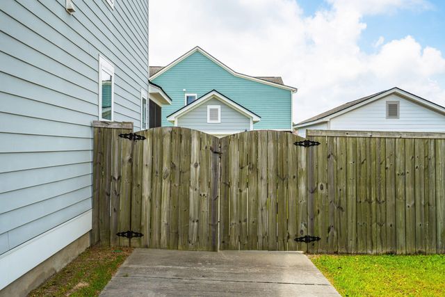 2101 Utsey Street, Johns Island, SC 29455