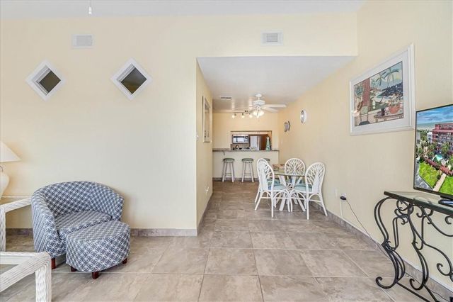 4903 State Hwy 361 104, Port Aransas, TX 78373
