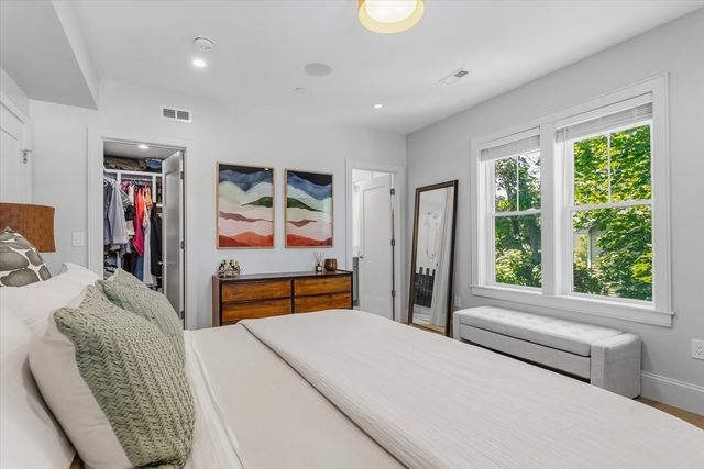 251 Minot Street 3, Boston, MA 02124
