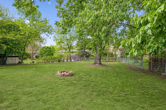 3216 W 85th Street, Bloomington, MN 55431