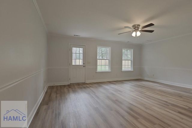 514 Creekview Drive, Hinesville, GA 31313