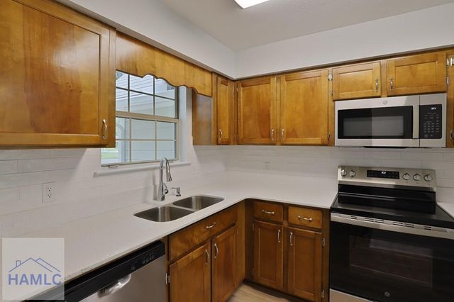 514 Creekview Drive, Hinesville, GA 31313