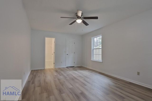 514 Creekview Drive, Hinesville, GA 31313