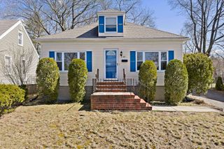 160 Glenellen Rd, Boston, MA 02132