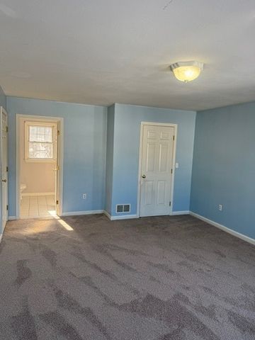 22 Derby Lane, Cranston, RI 02921