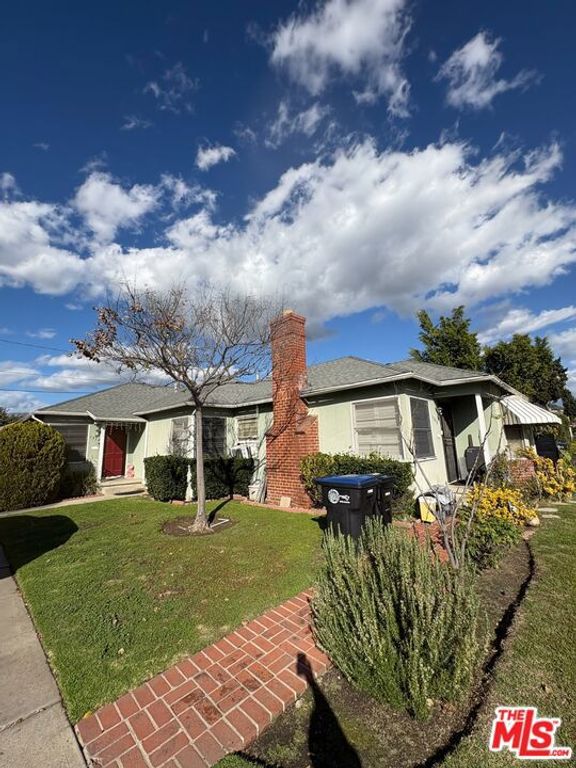 1313 Carlton Drive, Glendale, CA 91205