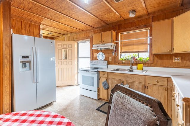 5517 Pacific Rd, Jonesboro, AR 72401