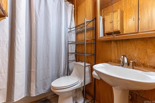 5517 Pacific Rd, Jonesboro, AR 72401