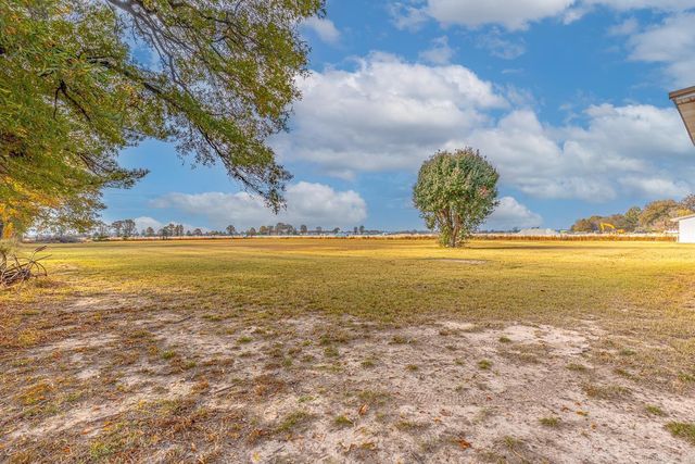 5517 Pacific Rd, Jonesboro, AR 72401