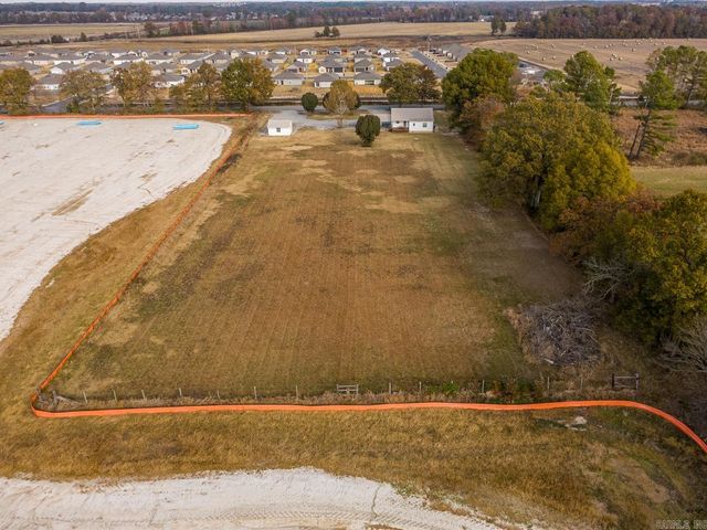 5517 Pacific Rd, Jonesboro, AR 72401