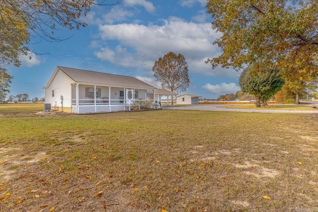 5517 Pacific Rd, Jonesboro, AR 72401