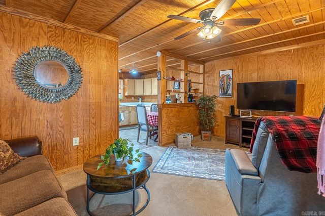 5517 Pacific Rd, Jonesboro, AR 72401