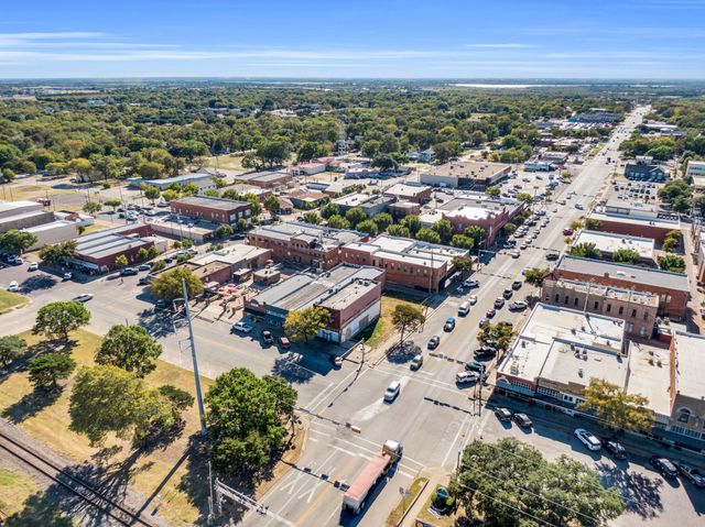 115 Main Street, Ennis, TX 75119