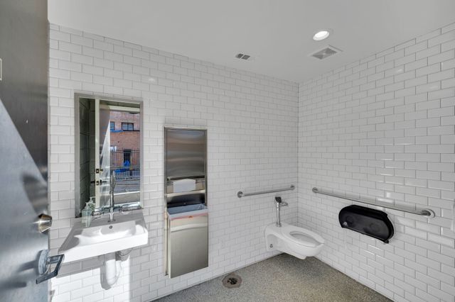 115 Main Street, Ennis, TX 75119