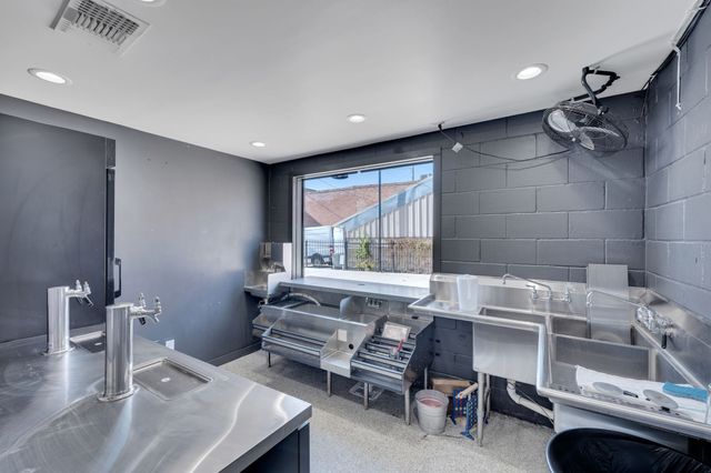 115 Main Street, Ennis, TX 75119