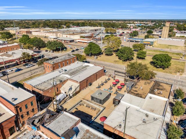 115 Main Street, Ennis, TX 75119