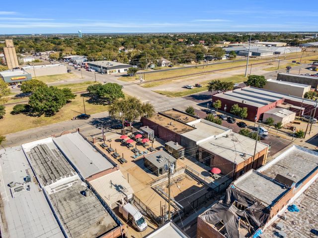 115 Main Street, Ennis, TX 75119