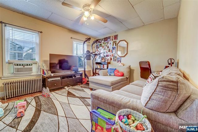 313 Warren Street, Harrison, NJ 07029