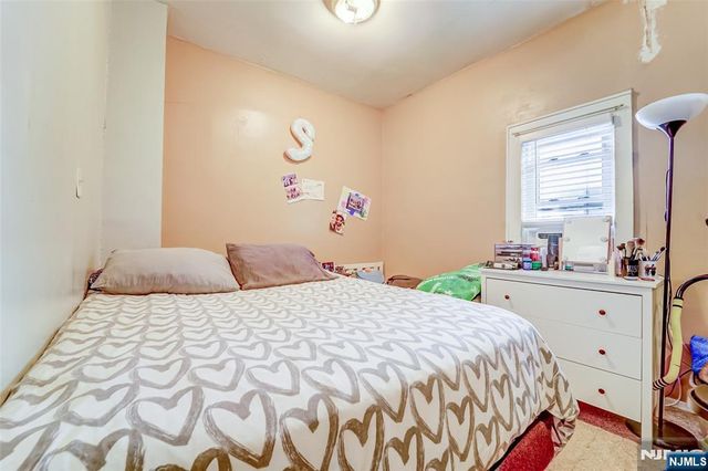 313 Warren Street, Harrison, NJ 07029