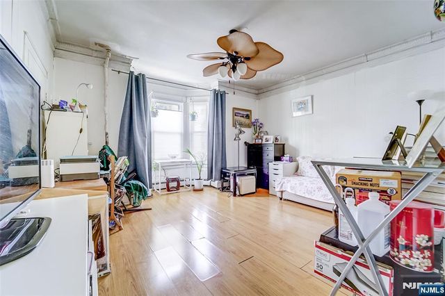 313 Warren Street, Harrison, NJ 07029