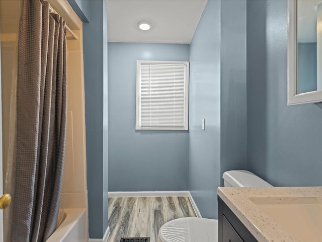 2710 Kinsey Street, Rockford, IL 61109