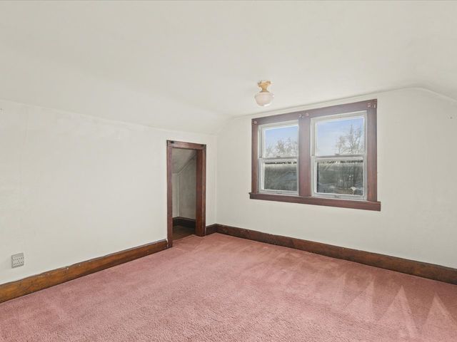 2710 Kinsey Street, Rockford, IL 61109